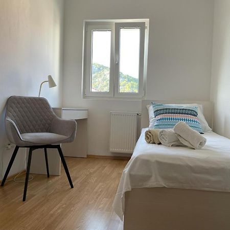 Apartment Place 2 Stay Хвар Екстер'єр фото