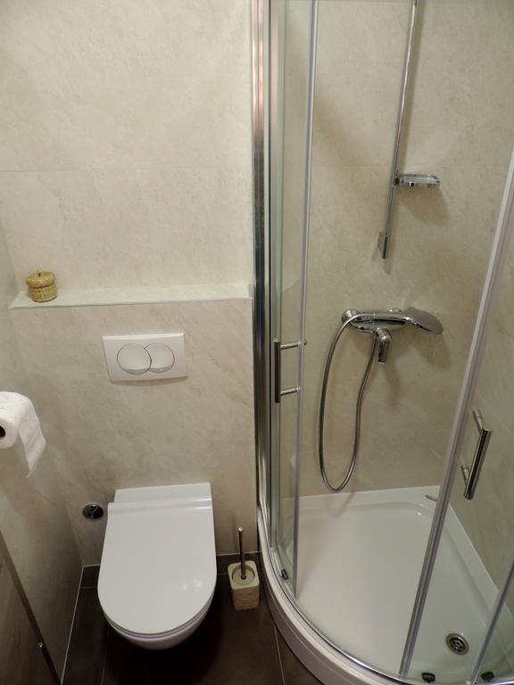 Apartment Place 2 Stay Хвар Екстер'єр фото