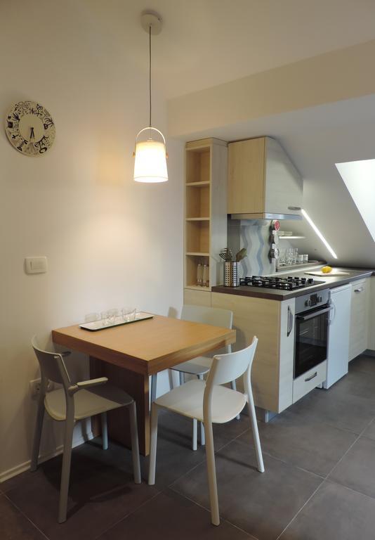 Apartment Place 2 Stay Хвар Екстер'єр фото